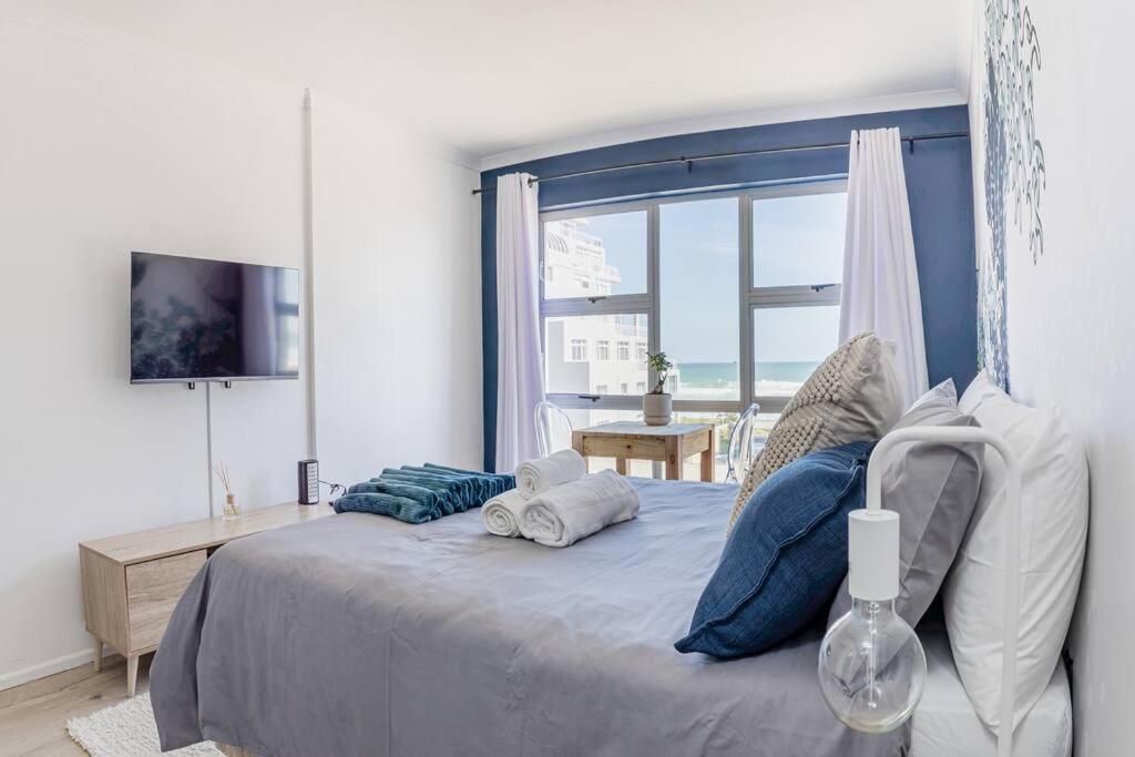 Apartment & Sea View Facing Japanese Styled Cape Town